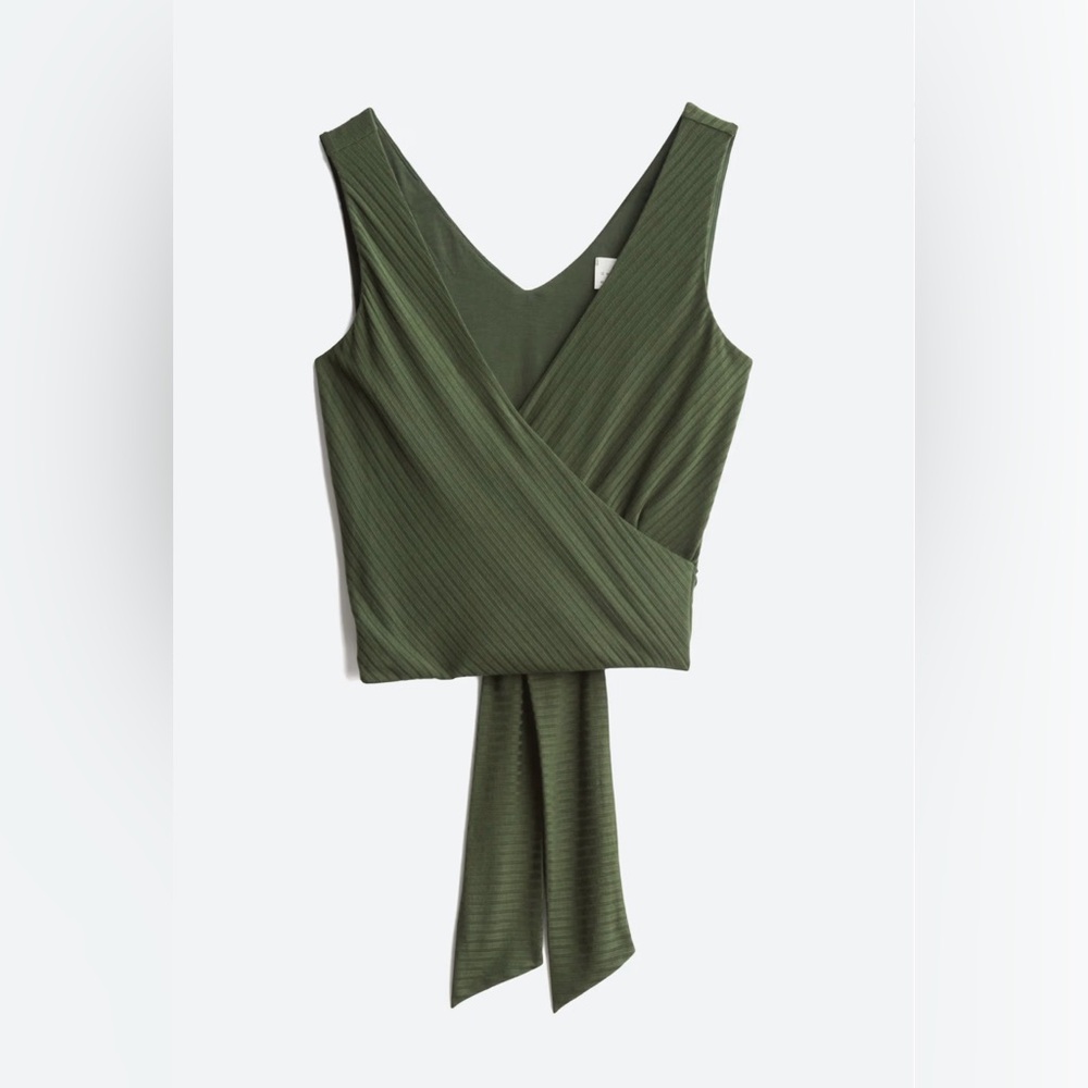 Callista Sleeveless Wrap Crop Top EUC